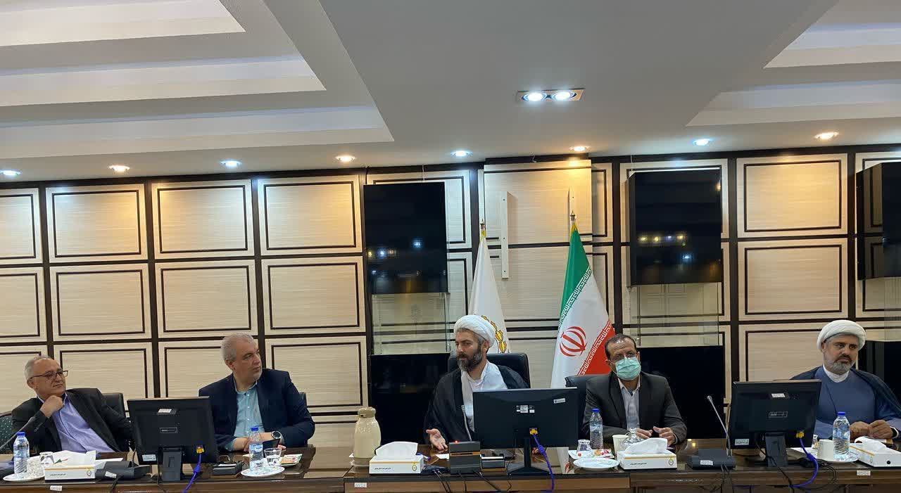 ضرورت گردش مالی شرکتهای بزرگ نفت و گاز استان در بانک های داخل استان